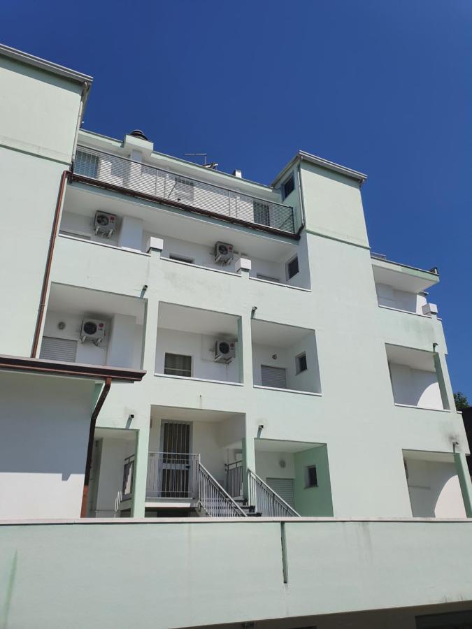 Hotel Venezia San Mauro Mare Экстерьер фото